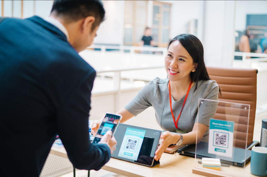 Utiliser un QR code sur un salon pour faciliter les échanges avec les visiteurs